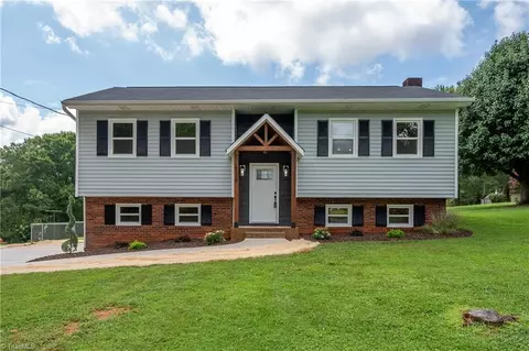 4518 Old Winston Rd, Kernersville, NC 27284