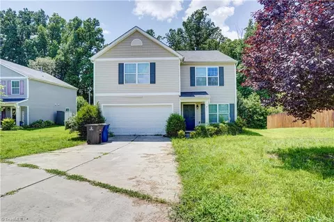 467 Salem Springs Dr, Winston Salem, NC 27107