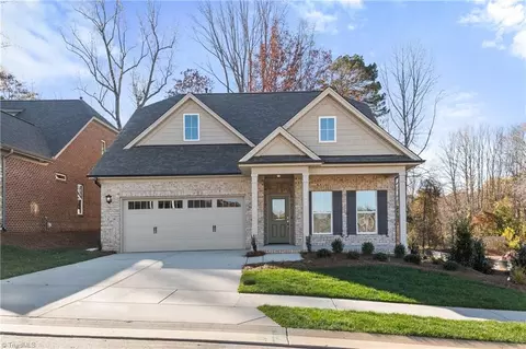 2804 Monarch Way, Winston Salem, NC 27106