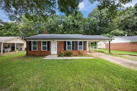 325 Mountview Dr, Mocksville, NC 27028
