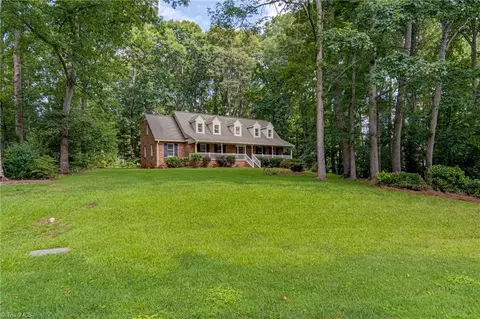 2305 Teapot Ct, Winston Salem, NC 27106