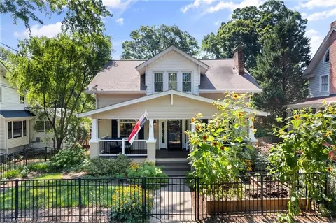 451 Hawthorne Rd S, Winston Salem, NC 27103