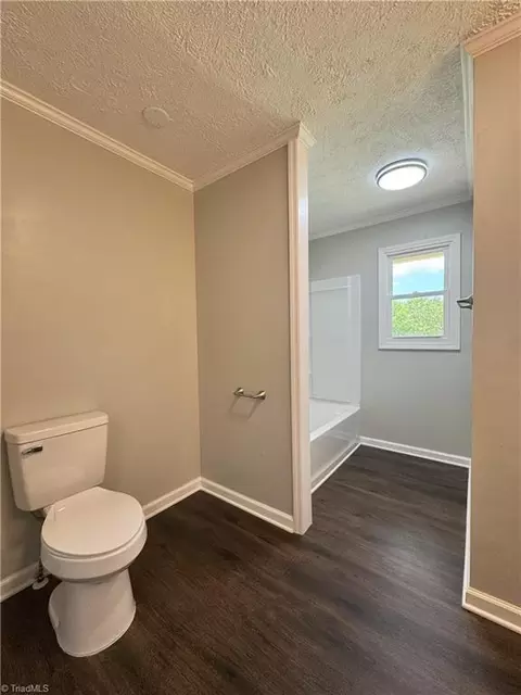 Bath - 178 Viola Ln, Millers Creek, NC 28651 photo 2 of 4
