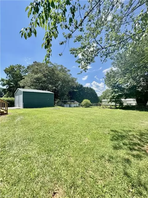 Exterior - 178 Viola Ln, Millers Creek, NC 28651 photo 8 of 9