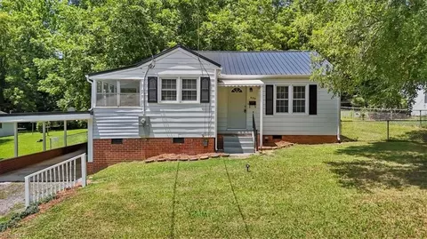 633 Elm St, Asheboro, NC 27203