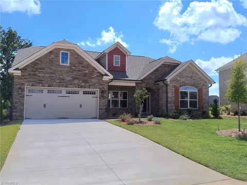 1077 Tulloch Ct, Burlington, NC 27215