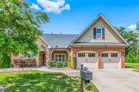 353 St James Dr, Winston Salem, NC 27107