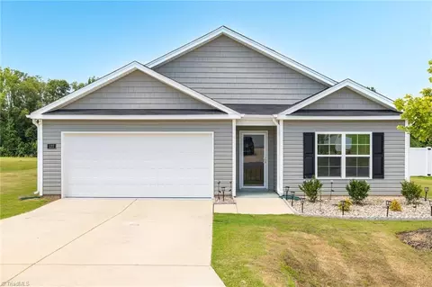 127 Green Mallard Way, Mayodan, NC 27027