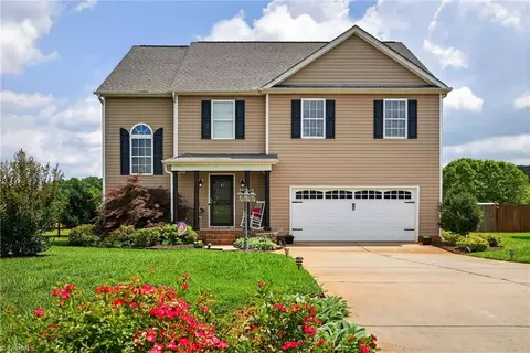 7013 Rock Pointe Pl, Liberty, NC 27298
