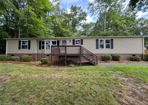 134 Bear Creek Church Rd, Mocksville, NC 27028