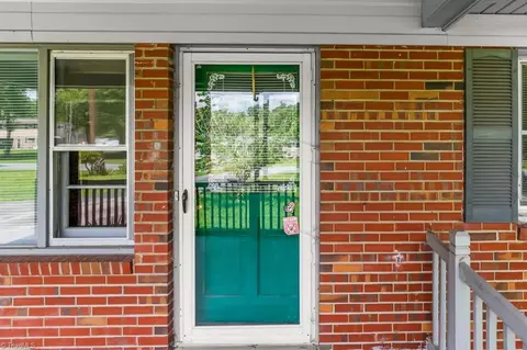 131 Barwood Ter, Trinity, NC 27370 photo 4