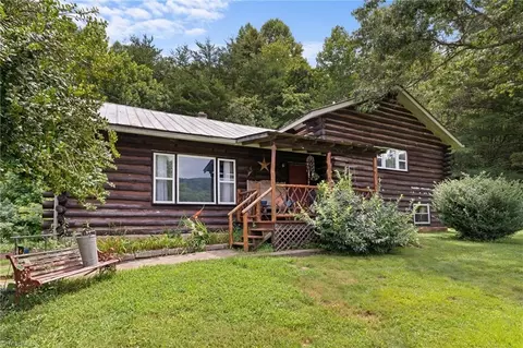 11126 Us Highway 421, Purlear, NC 28665