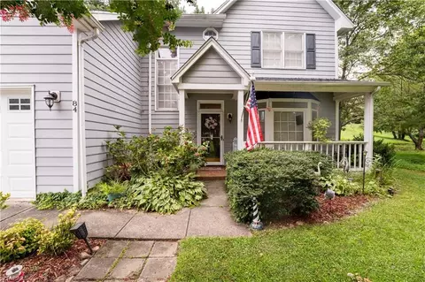 84 Park Village Ln, Greensboro, NC 27455