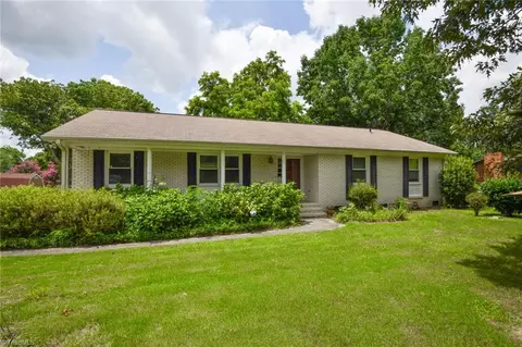 4504 Whitby Pl, Greensboro, NC 27406