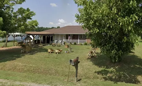 955 Bethel Church Rd, Pleasant Hill, NC 27866