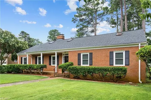 529 Woodvale Dr, Greensboro, NC 27410