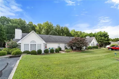 3952 Westridge Meadow Cir, Clemmons, NC 27012