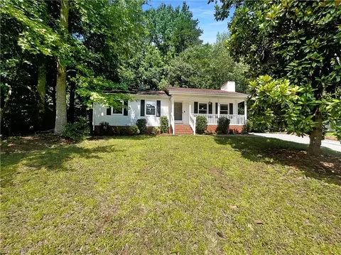 2307 Kingwood Ct, High Point, NC 27265