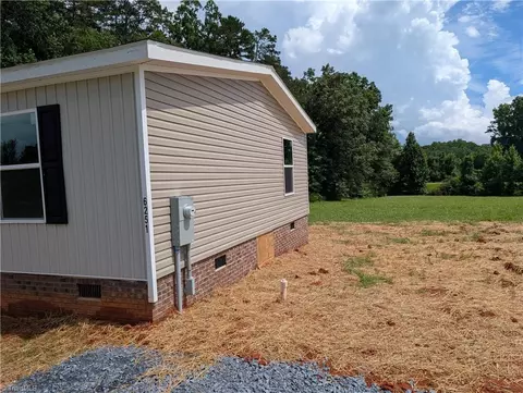 6251 Gallimore Town Rd, Trinity, NC 27370 photo 4