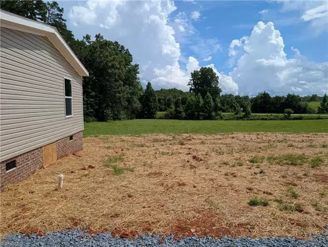 6251 Gallimore Town Rd, Trinity, NC 27370 photo 3