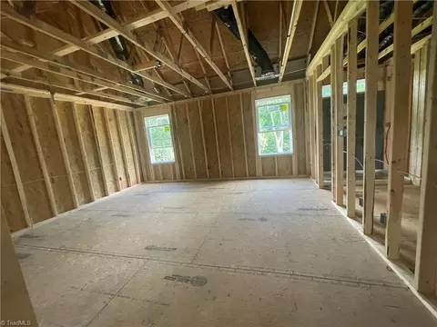 Bedroom - 5420 Rock Valley Dr, Trinity, NC 27370 photo 2 of 2