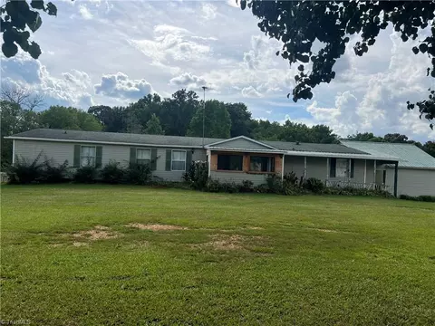 230 Johnson Dairy Rd, Rockwell, NC 28138