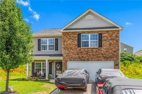 1125 Stella Ct, Rural Hall, NC 27045