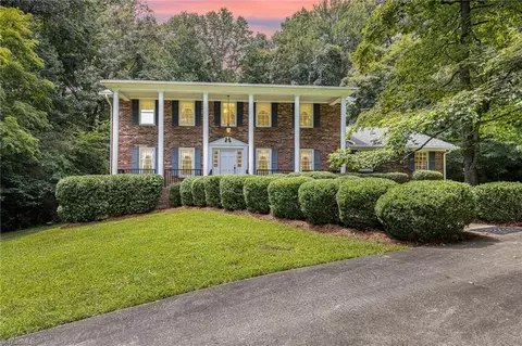 6295 Arden Cir, Clemmons, NC 27012