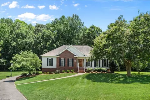 751 Jes Wes Ln, Lexington, NC 27295