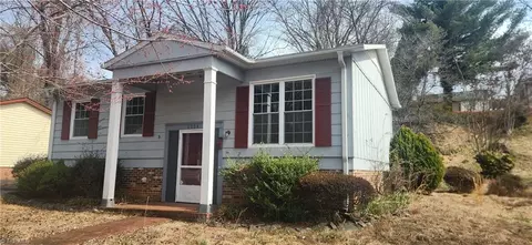 1004 8th St, North Wilkesboro, NC 28659