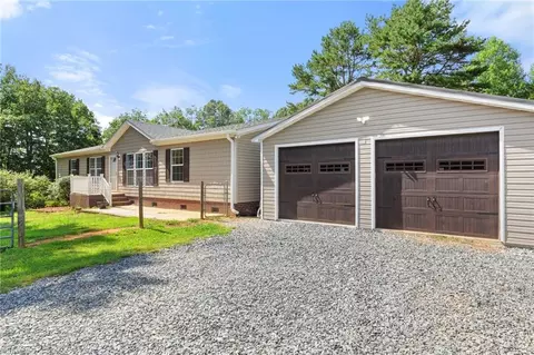 1105 Thayer Rd, Trinity, NC 27370 photo 5