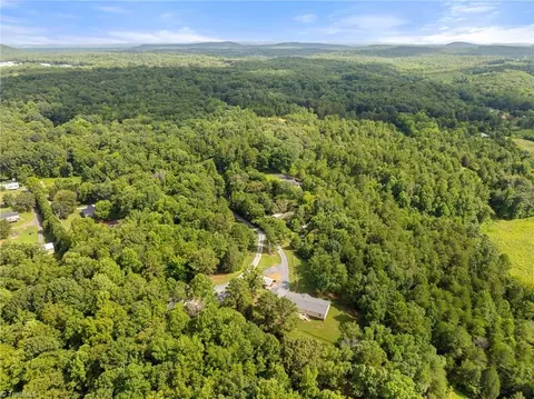 View/Area - 1103 Thayer Rd, Trinity, NC 27370 photo 7 of 9