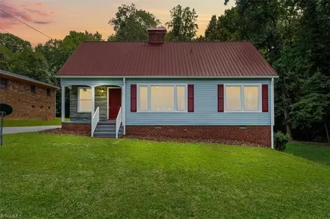 255 Liberty St, Asheboro, NC 27205