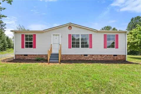 183 New Crosswinds Dr, Mount Airy, NC 27030