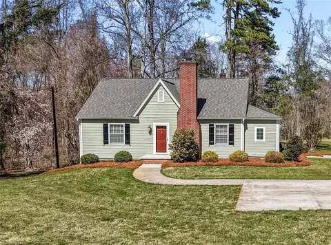 4991 Fleetwood Cir, Winston Salem, NC 27106