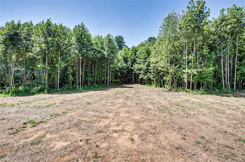 Exterior - 4265 Tessa Ct, Trinity, NC 27370 photo 3 of 4