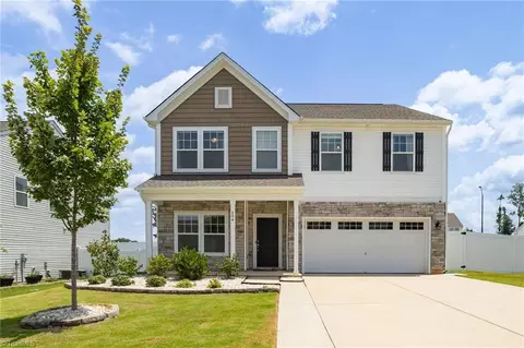 604 Florence Mill Ln, High Point, NC 27260