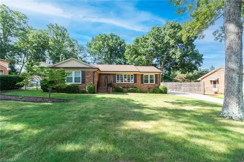 4715 Kingswood Dr, Greensboro, NC 27410