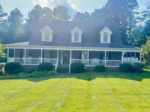 118 Northwood Ct, Lexington, NC 27295