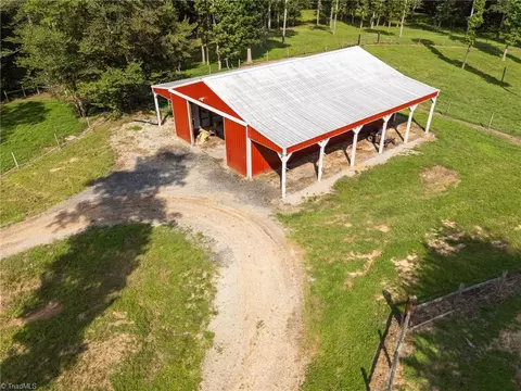 588 Lowe Rd, Madison, NC 27025 photo 5