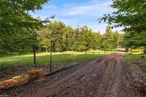 588 Lowe Rd, Madison, NC 27025