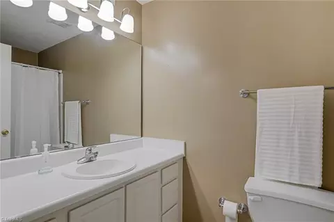 2670 Ingleside Dr #2C, High Point, NC 27265 photo 18