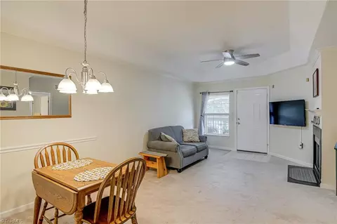2670 Ingleside Dr #2C, High Point, NC 27265 photo 8