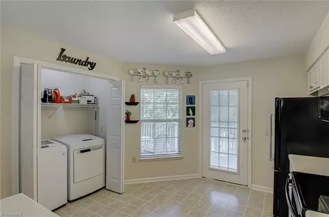 2670 Ingleside Dr #2C, High Point, NC 27265 photo 13