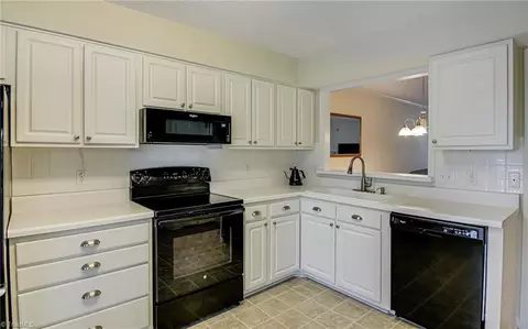 2670 Ingleside Dr #2C, High Point, NC 27265 photo 11