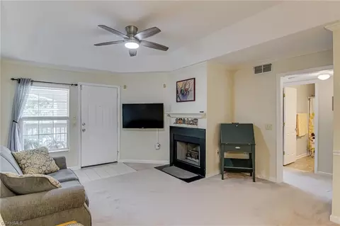 2670 Ingleside Dr #2C, High Point, NC 27265 photo 6