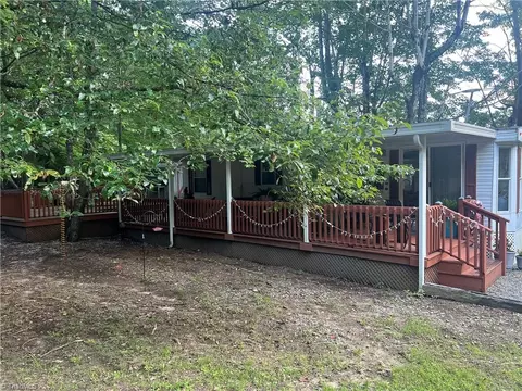 379 Laurelwood Ln, Traphill, NC 28685