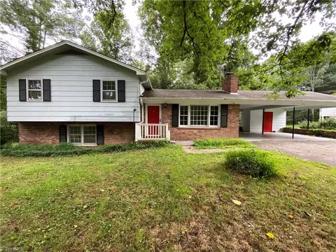 174 Cornelius Ave, Mount Airy, NC 27030