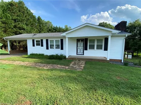 2657 Ararat Rd, Ararat, NC 27007