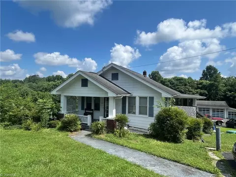 1513 Pittman St, Mount Airy, NC 27030